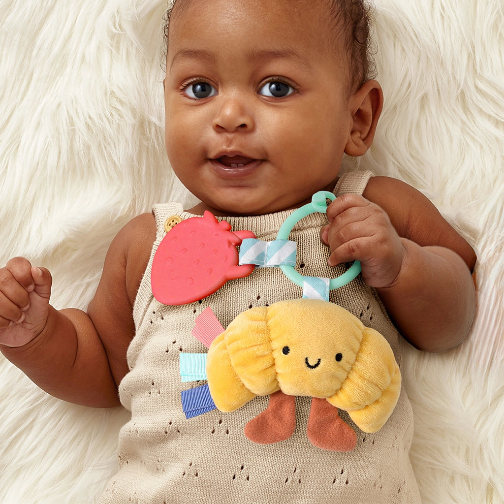 Itzy Pal™ Plush + Teether Croissant