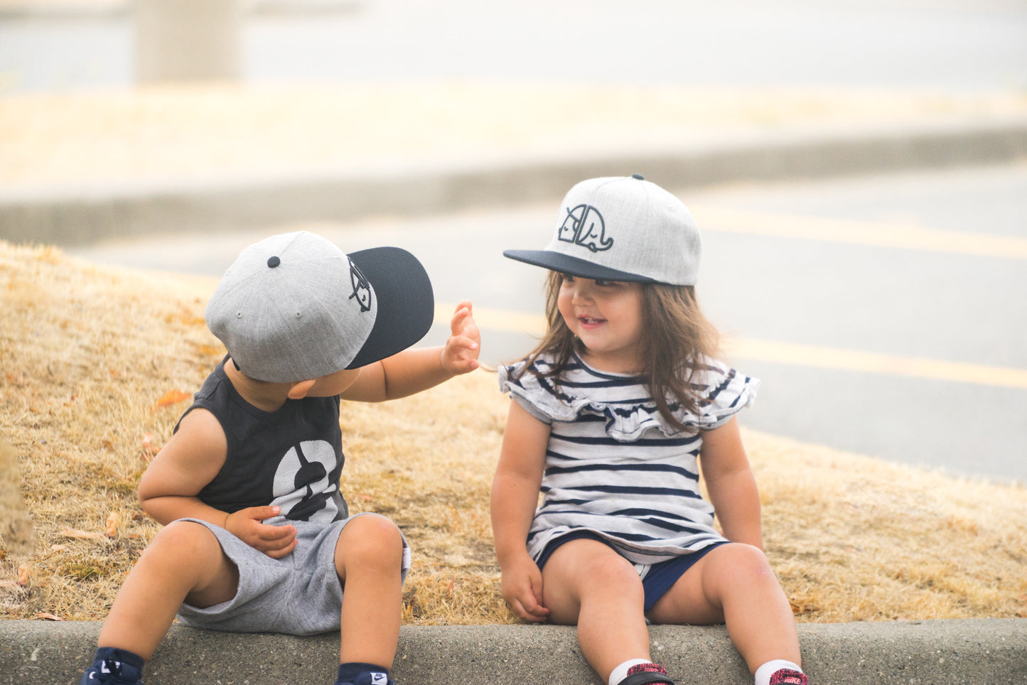 Theo & Elly Kids Snapback Outline