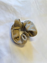 Load image into Gallery viewer, Pattern Scrunchie
