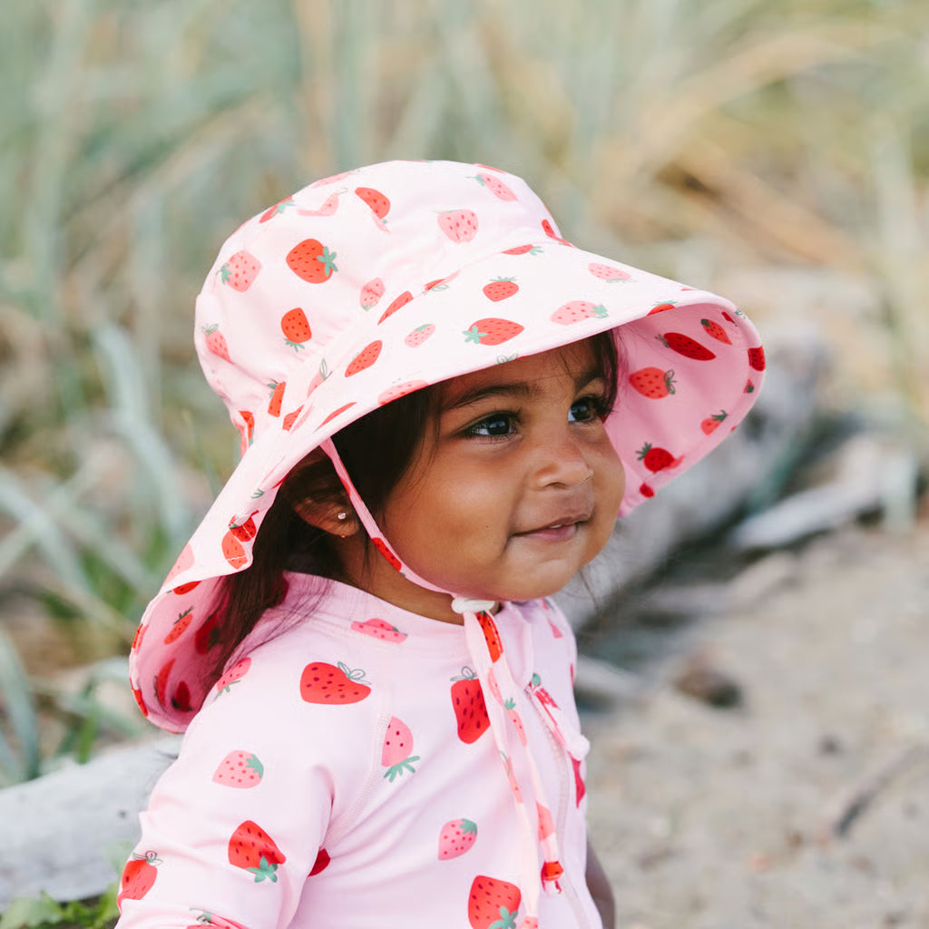 Pink Strawberry | Aqua Dry Xplorer Hat