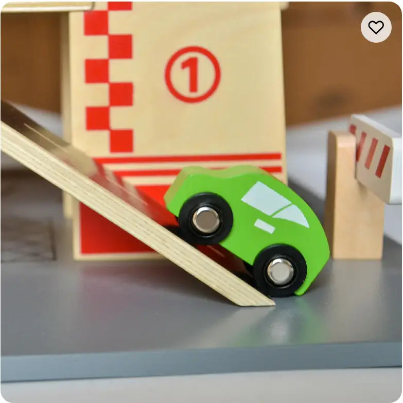 AC6713 - Wooden Garage (Parking Building)