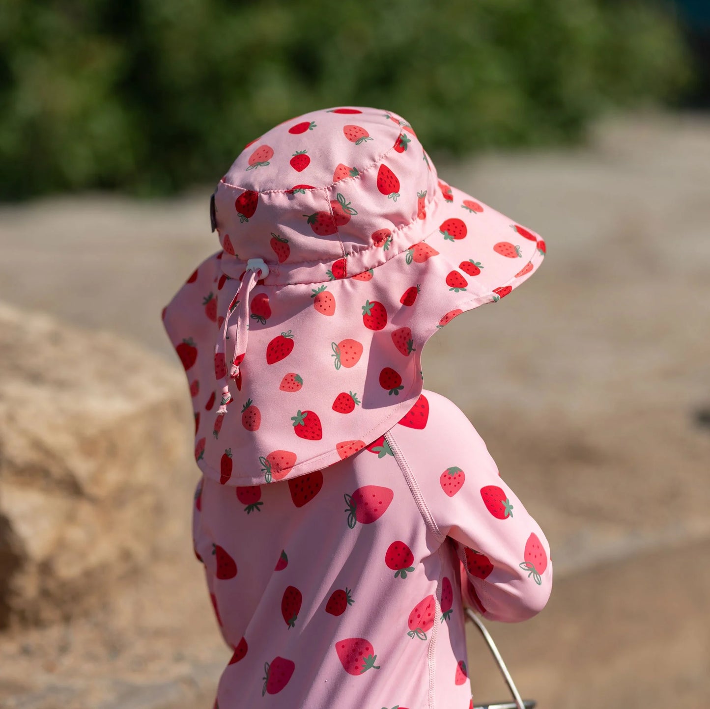Pink Strawberry | Aqua Dry Xplorer Hat