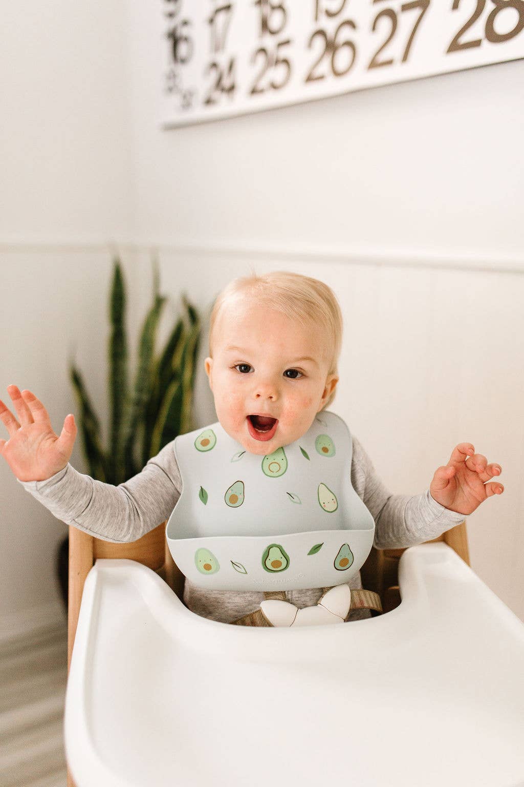 Silicone Bib: Confetti Blush
