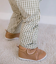 Load image into Gallery viewer, Stonz Cruiser - Camel Baby
