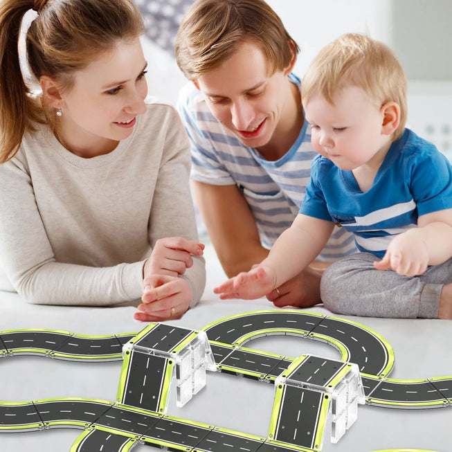Magnetic Racing Track Set - Speedway Themed Set