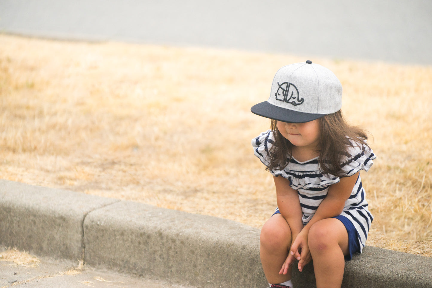 Theo & Elly Kids Snapback Outline